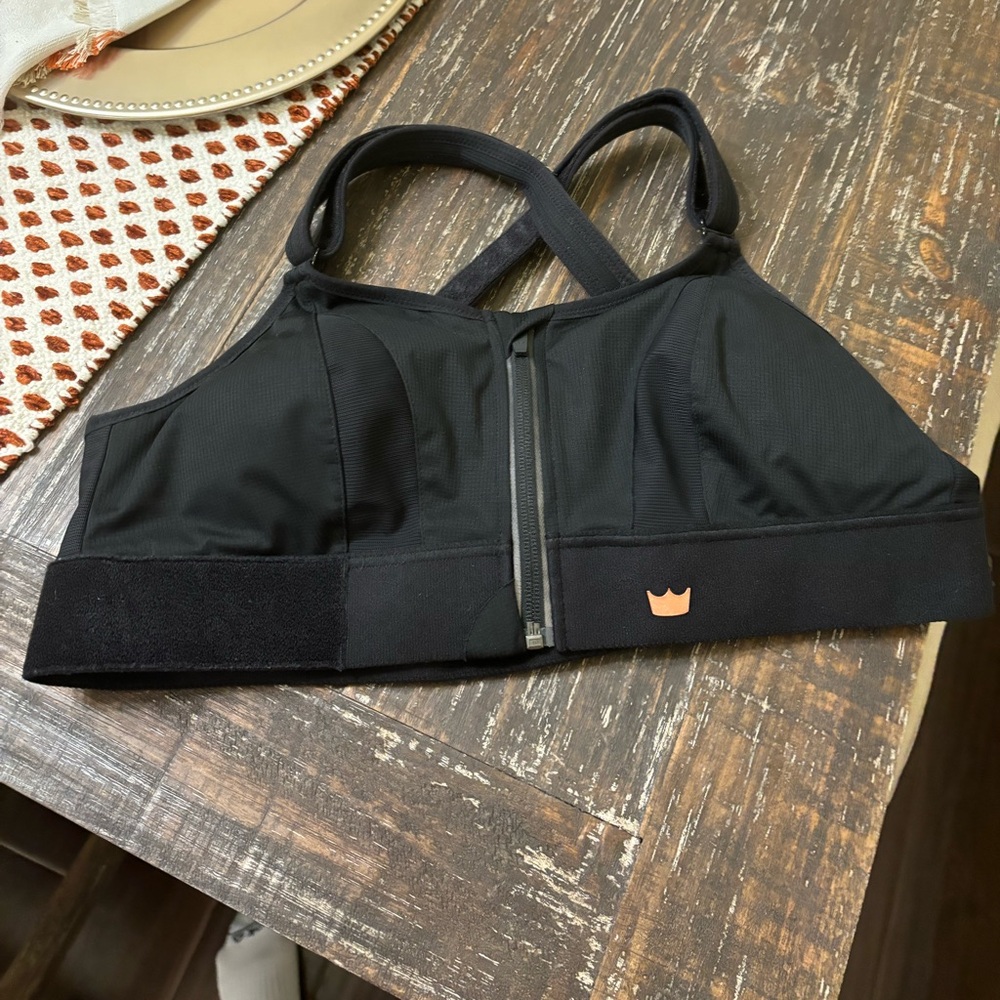 SHEFIT ultimate sports bra